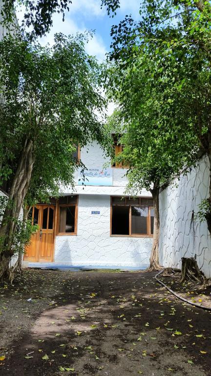 Hostal Estrella De Mar 푸에르토아요라 외부 사진
