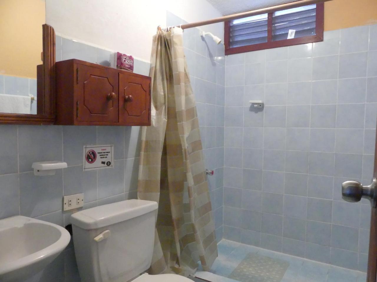 Hostal Estrella De Mar 푸에르토아요라 외부 사진
