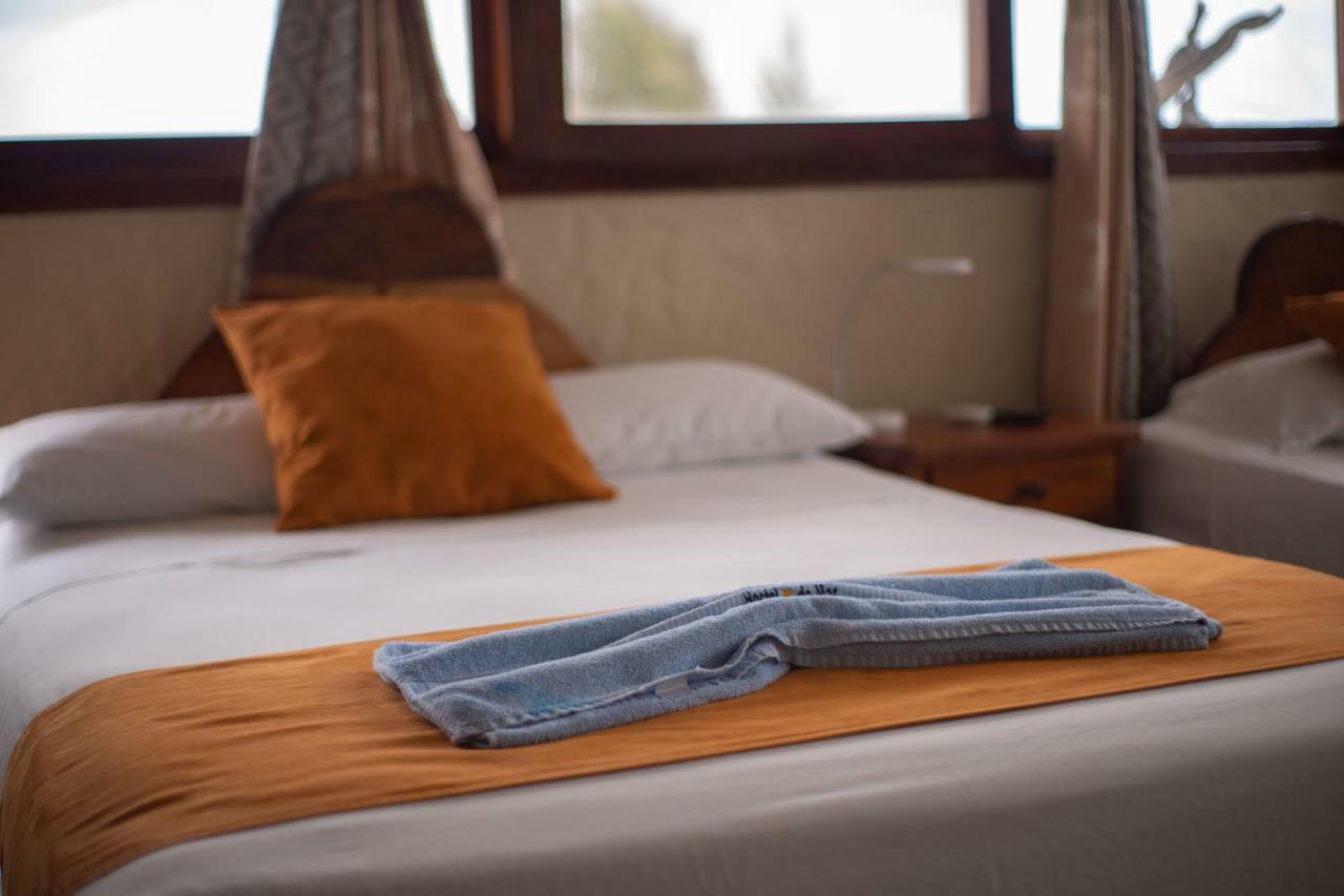 Hostal Estrella De Mar 푸에르토아요라 외부 사진